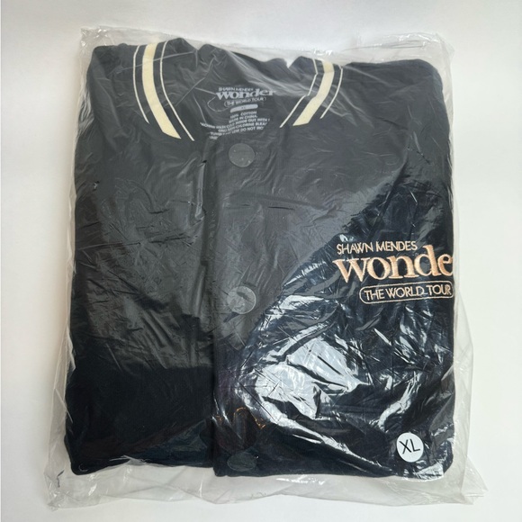 Shawn Mendes VIP Wonder Tour Crew Varsity Jacket, size XL - Picture 2 of 9